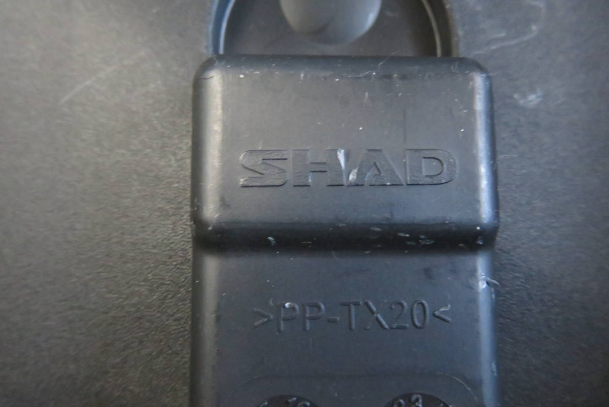 SH39 トップケース | SHAD SH39CA カーボン SHAD(シャッド) – JAPAN Shad - Motardinn D0B39106 黒 通販 Motorcycle