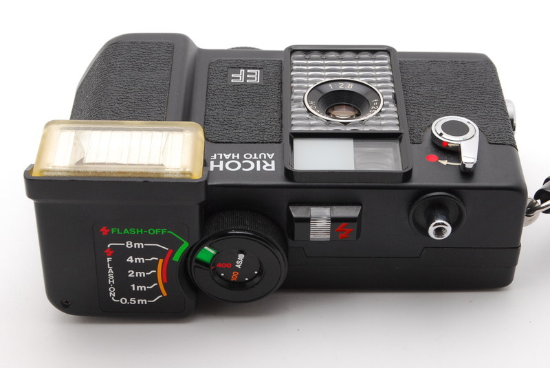 ☆可愛いカメラ☆リコー Ricoh オートハーフ Auto Half EF Black