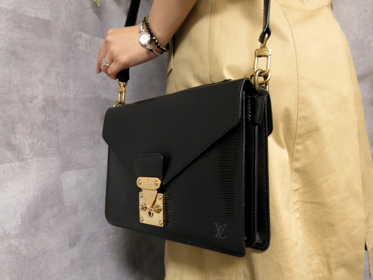 ●超美品●LOUIS VUITTON ルイ・ヴィトン●エピ●ビファス●グレイン レザー 本革●2way ハンド バッグ●ノワール●ヴィンテージ●Js24173 VUITTON ルイヴィトン エピ 長財布 クレマンス (25-115)