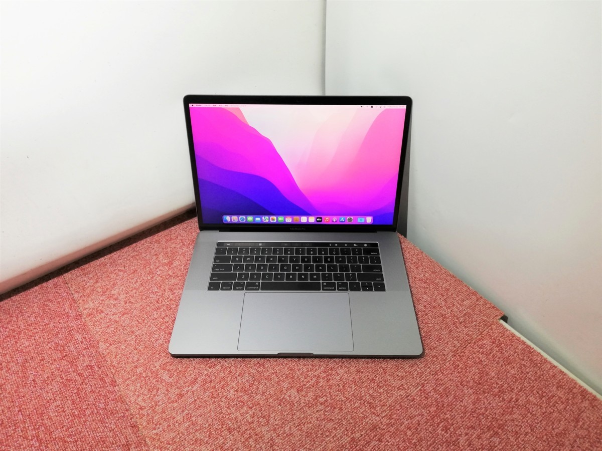 Apple MacBook Pro(15-inch，2017)シルバー A1707 Corei7-7820HQ 2.9 