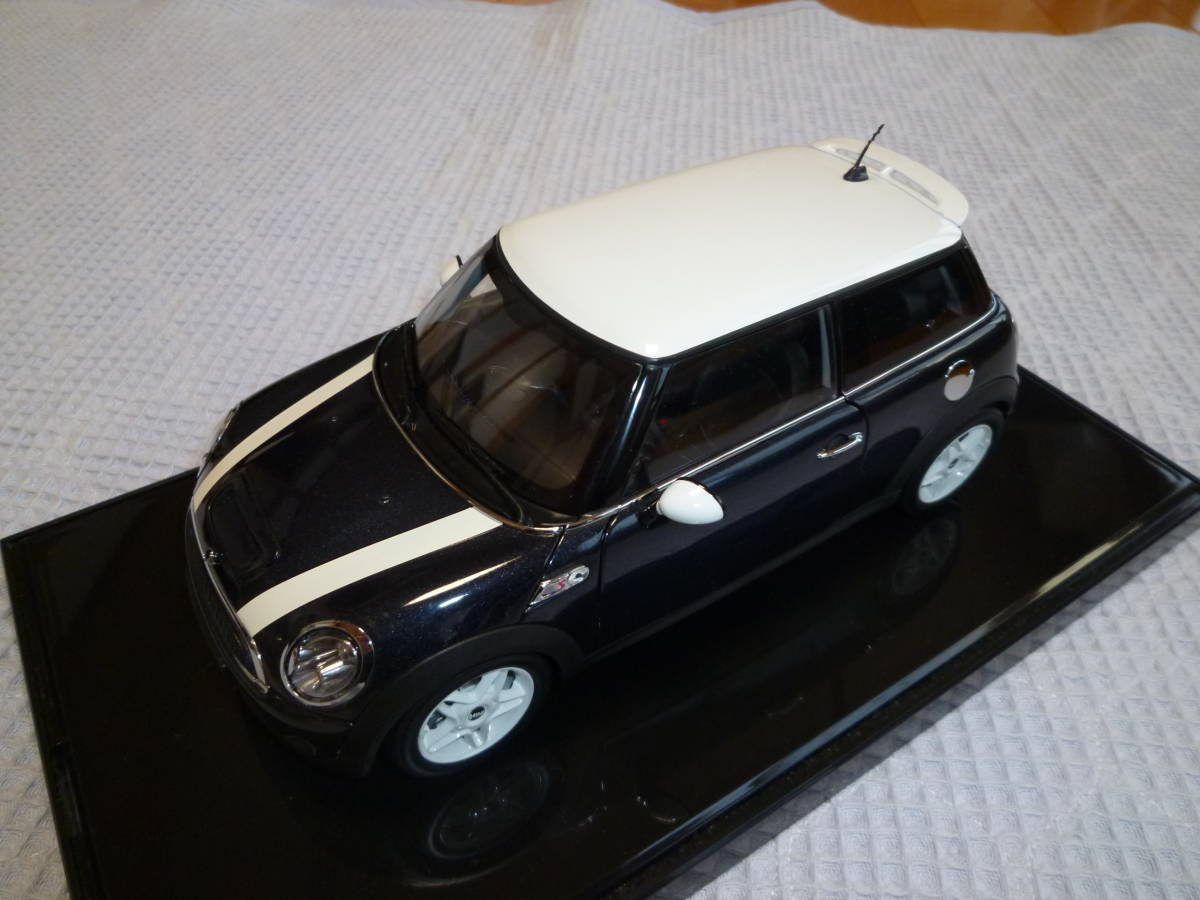京商 1/18　BMW MINI COOPER S ミニクーパー S　R56_1