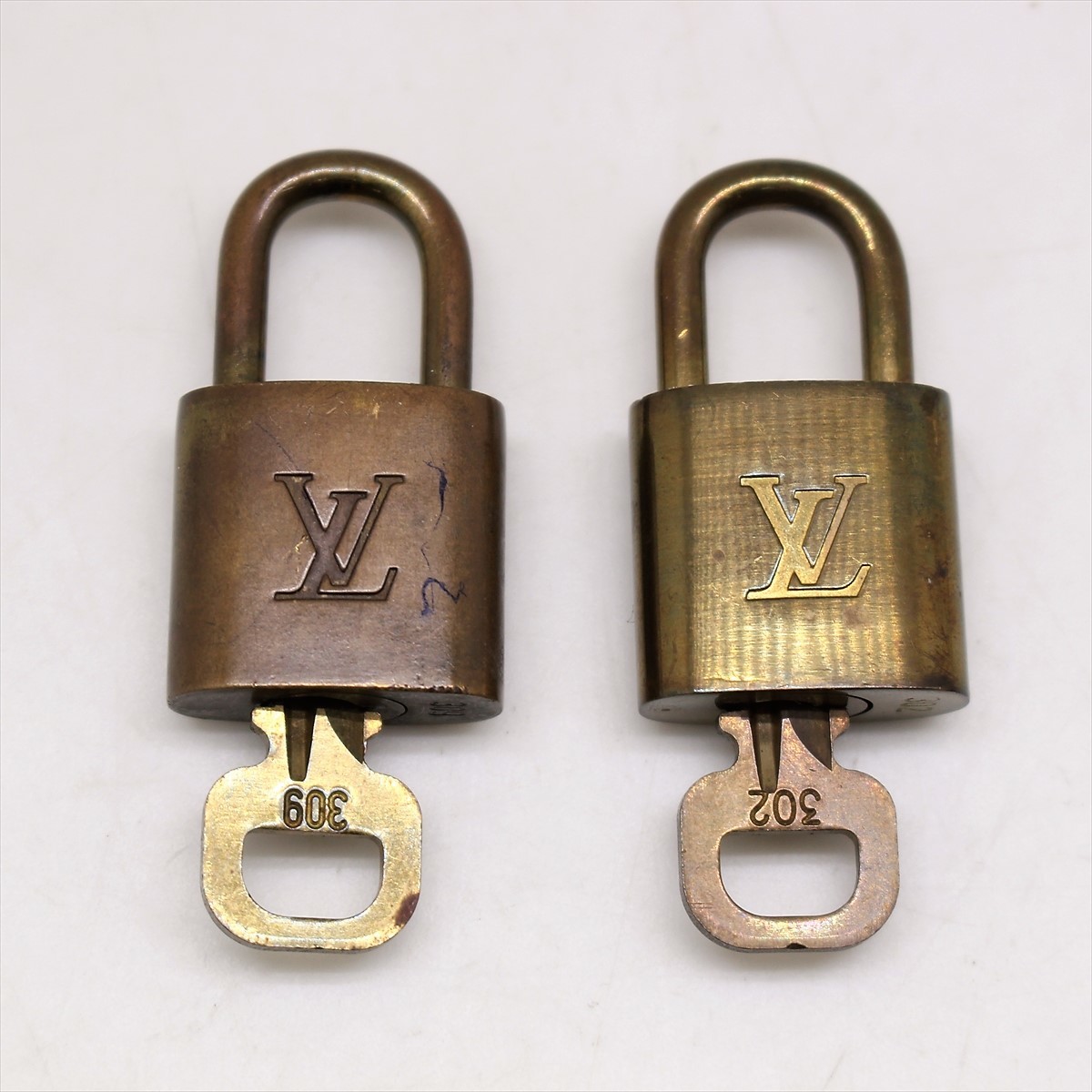 LOUIS VUITTON ルイ・ヴィトン 南京錠 パドロック カデナ 鍵付き 2点