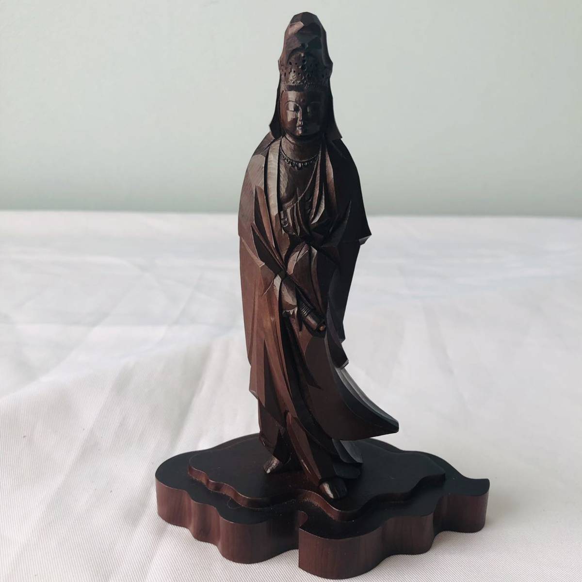木製 木彫り 仏像 観音菩薩 観世音菩薩 観自在菩薩 救世菩薩 観音様 骨董品 仏教美術 置物 仏像 売買されたオークション情報 Yahooの商品情報をアーカイブ公開 オークファン Aucfan Com