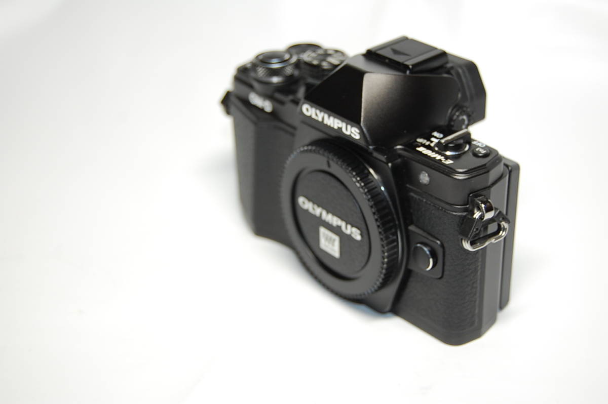 動作品 OLYMPUS オリンパス OM-D E-M10 Mark II ボディ　シャッター数5500 E-M10 OM-D OLYMPUS m10 正常動作品 ☆オリンパス