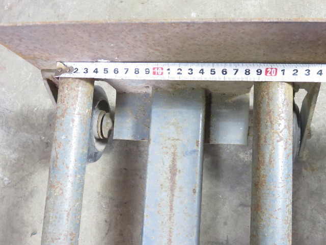 | カナマル産業株式会社 コイル台 建築板金道具 通販| 直徳 マシンローラー 建築板金機械 折曲機 その他特殊成型ロール機 低床 軽量 アルミ DND190212-011 車輪付コイル台 重量物