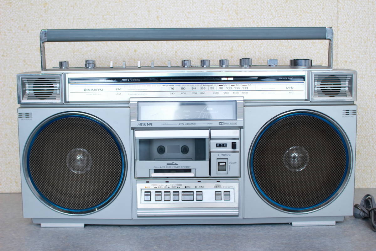 □ 昭和レトロ SANYO MR-X5 サンヨー バブルラジカセ FM/AM カセット 