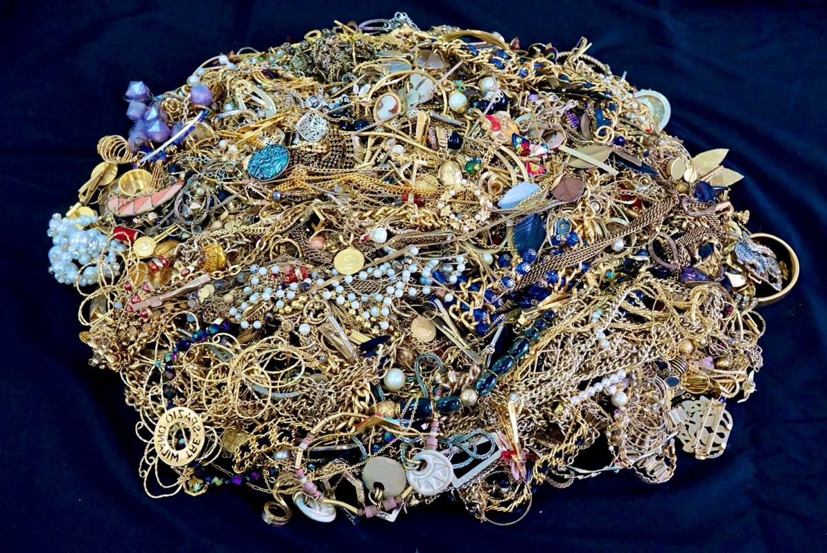 Yahoo!オークション - アクセサリー まとめ ゴールド ネックレス 大量 