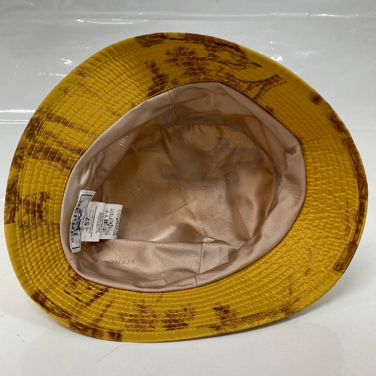 f002 G1 エルメス HERMES バケットハット 帽子 総柄 シルク100% 黄土色