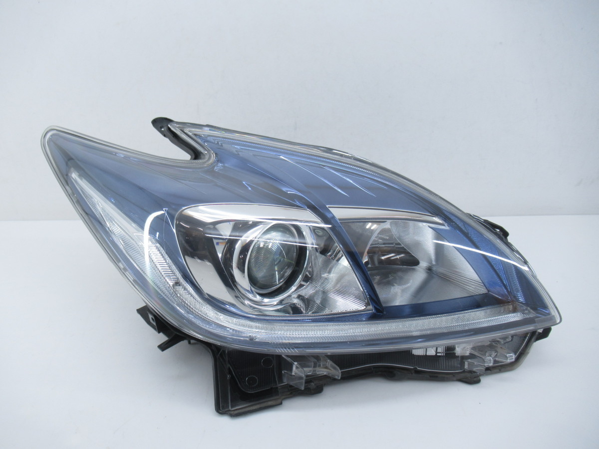 57375A プリウス PHV ZVW35 後期 純正 右 ヘッドライト HID 刻印 X ブルーメッキ 【 KOITO 47-52 】