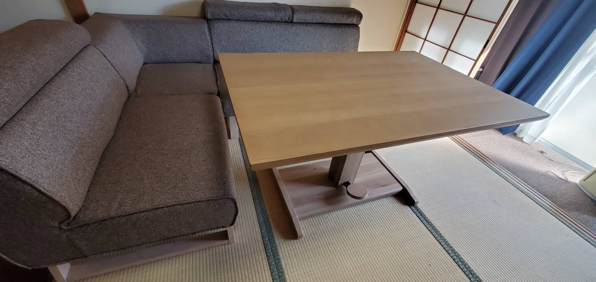 リビングダイニング兼用 コーナーソファー 昇降式テーブル 4点セット 最終出品 応接セット 売買されたオークション情報 Yahooの商品情報をアーカイブ公開 オークファン Aucfan Com