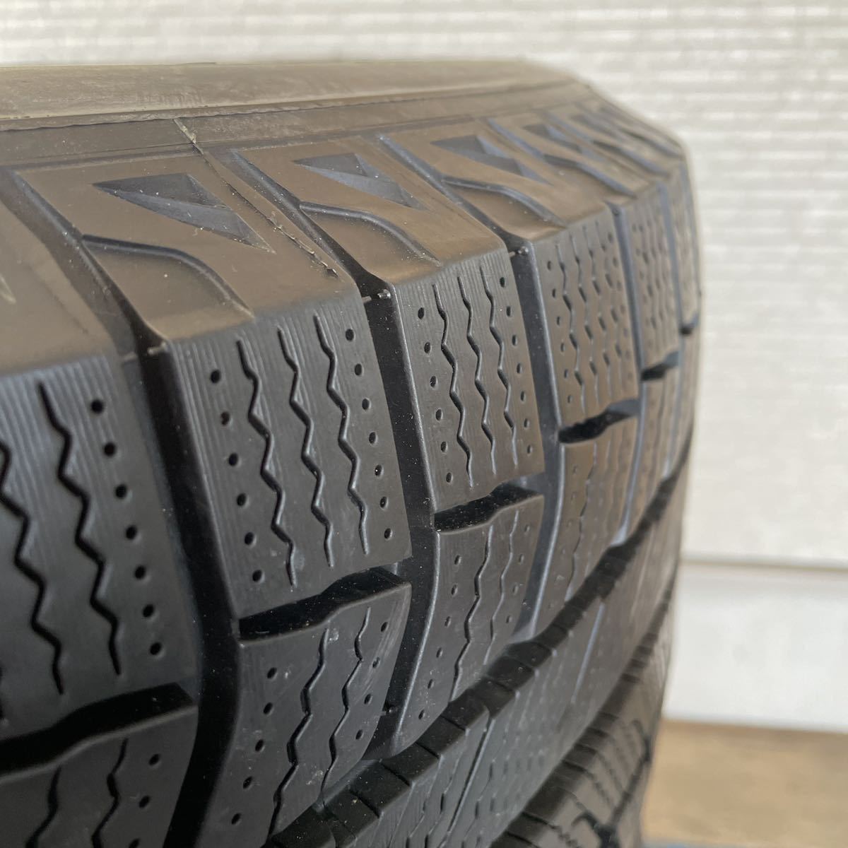 MICHELIN ミシュラン タイヤ 265/60R18 110T スタッドレス LATITUDE X 