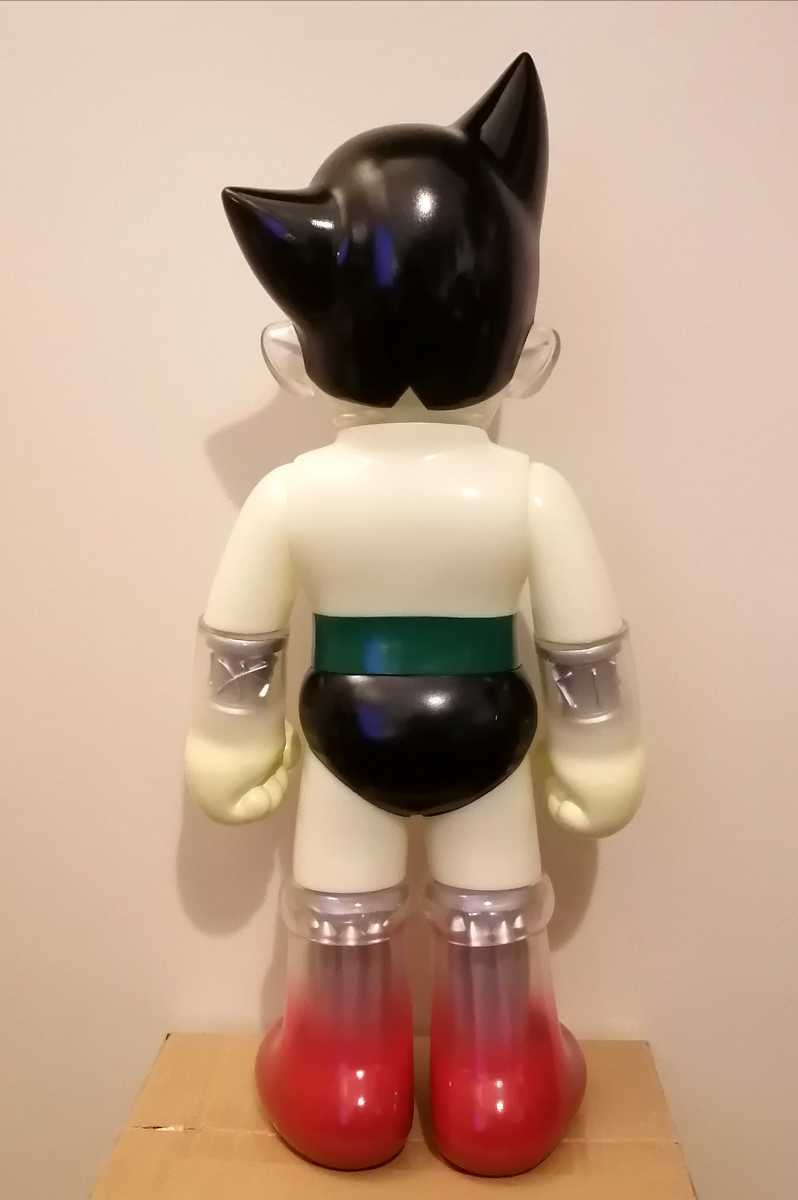 SECRETBASE BIG SCALE ATOM ASTRO BOY 手塚治虫 アトム ソフビ