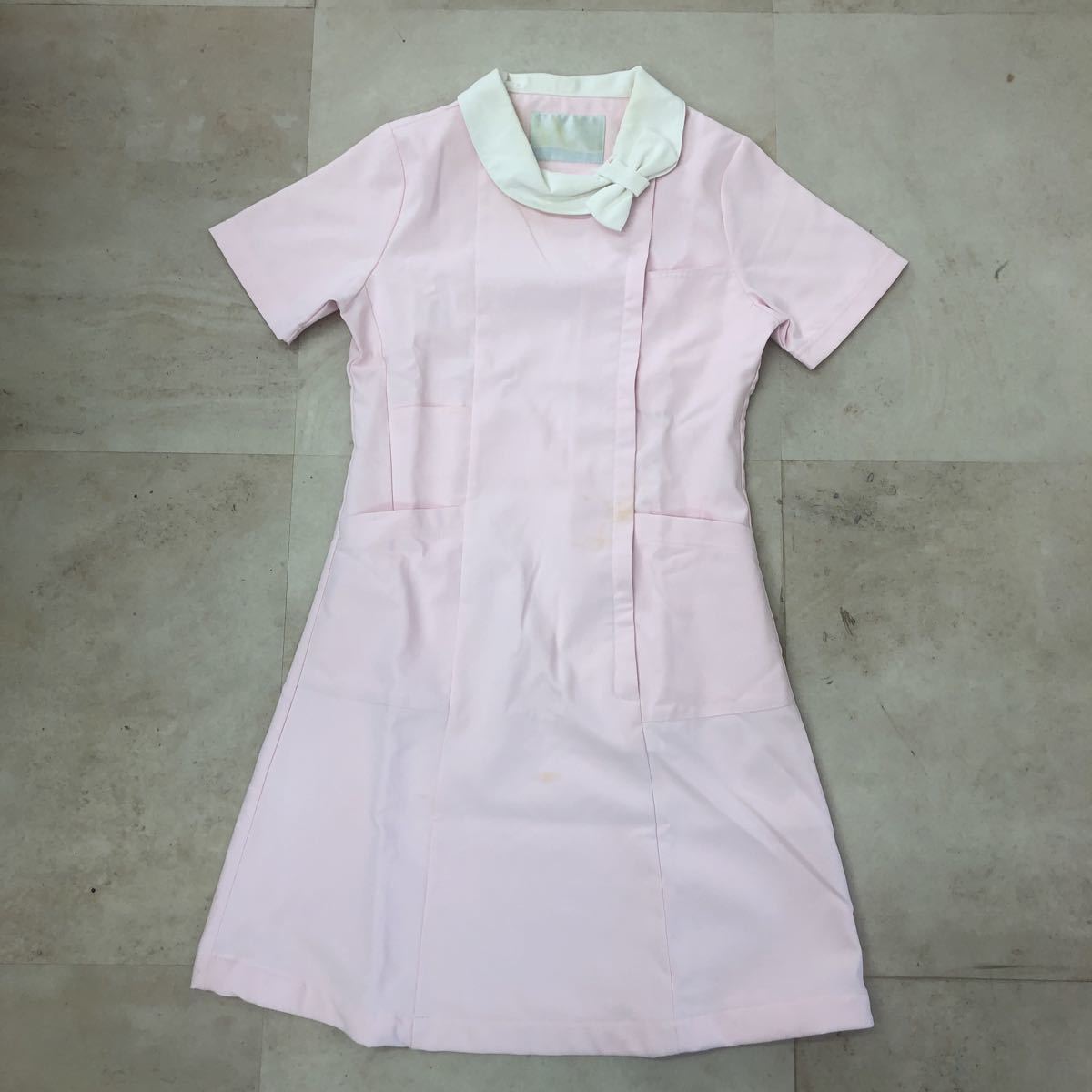 ナースウェア ナース服 看護師 半袖ワンピース ピンクワンピース Sサイズ 介護衣料 売買されたオークション情報 Yahooの商品情報をアーカイブ公開 オークファン Aucfan Com