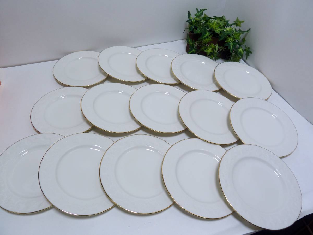 【新作登場，大人気】 Noritake ノリタケ コンテンポラリー ぶどう 金ブチ アイボリーカラー １７cm ケーキプレート １５枚 大量セット(ノリタケ)｜売買されたオークション情報、yahooの商品情報をアーカイブ公開 - ノリタケ