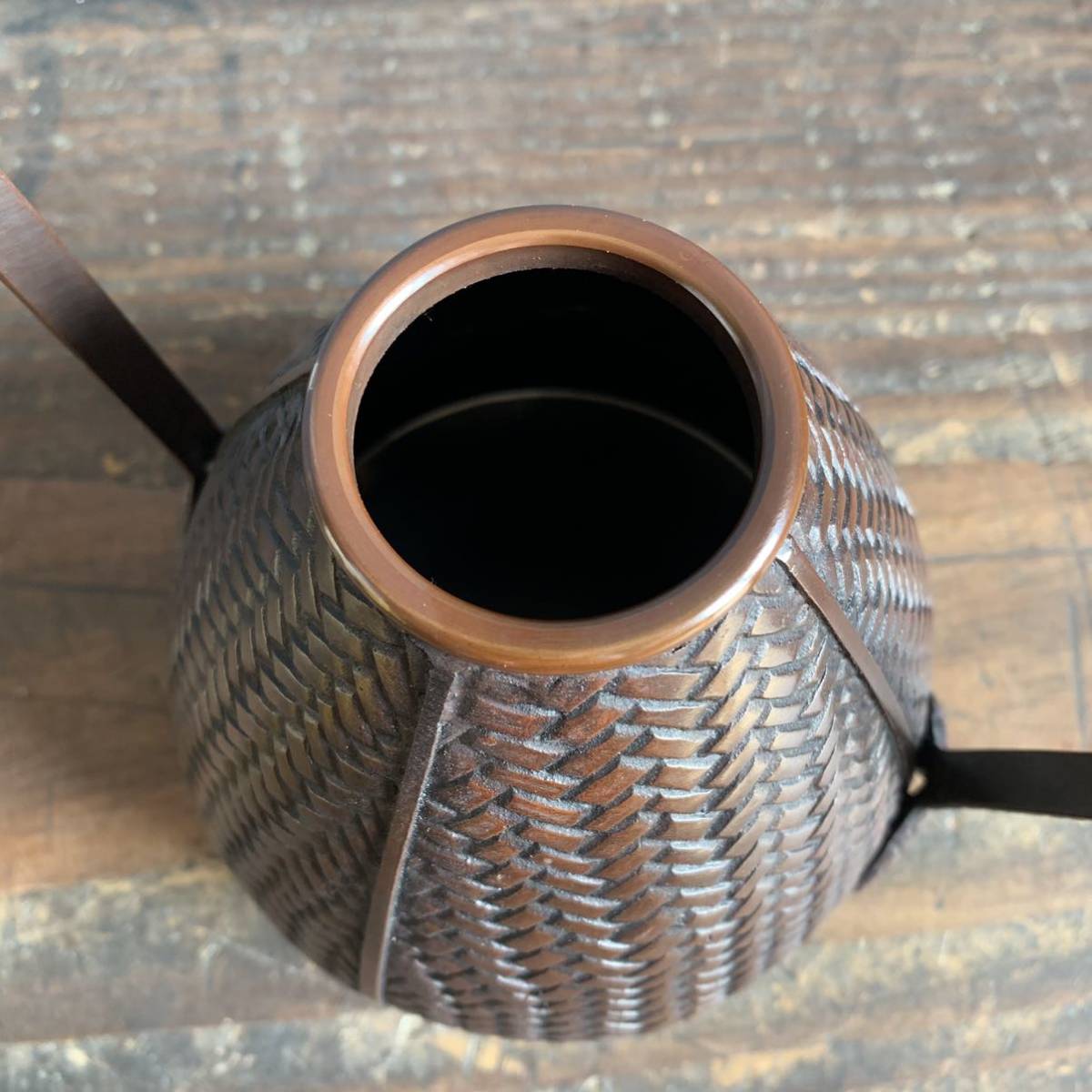 高岡銅器 網代花器 端峰作 銅製 花器 編み 天龍 (花器)｜売買された
