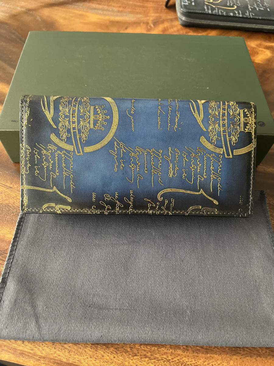 2022新作 特注限定品◇UABONI*ユアボニ*幻のパティーヌ*二つ折り財布