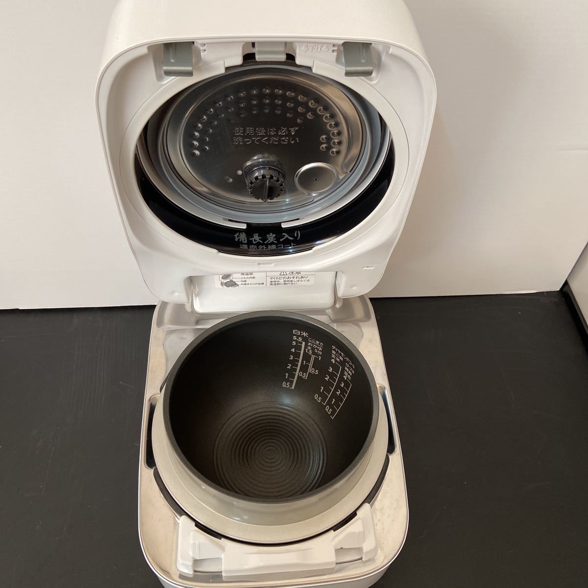 東芝 炊飯器 5.5合 真空圧力IH 玄米コース付 RC-10ZWM(W)-ジャンク 