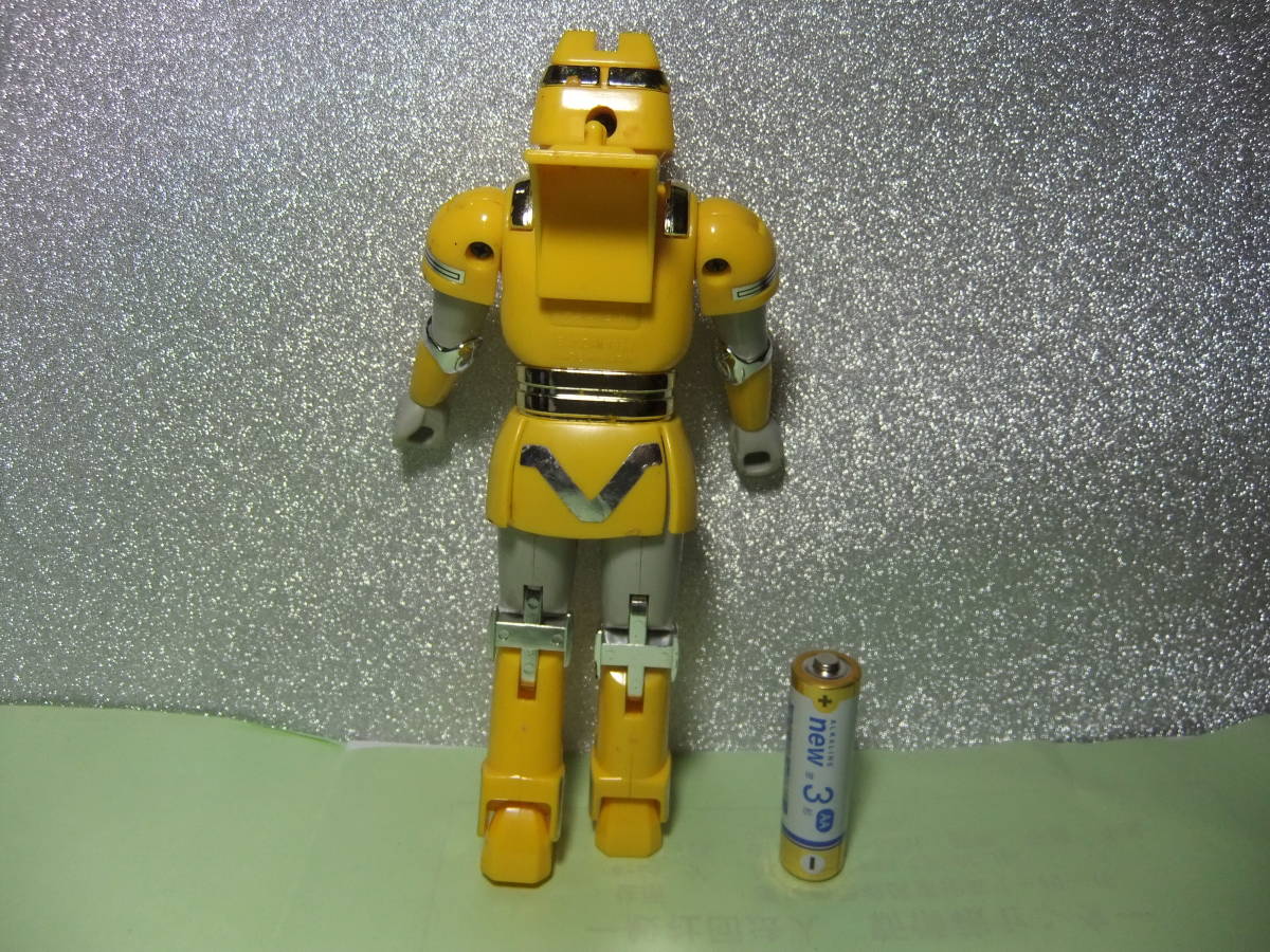 忍者戦隊カクレンジャー 獣将闘士バトルクマード プラ アクション 