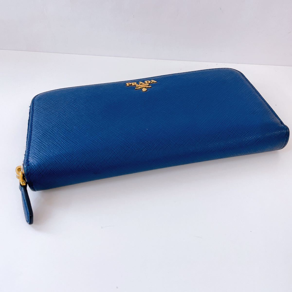 ✨美品✨PRADA プラダ◆ブルー◆フルレザー◆長財布◆ゴールドロゴ 1円→【極美品】PRADA プラダ 長財布 ネイビー ブルー 箱付き 高級