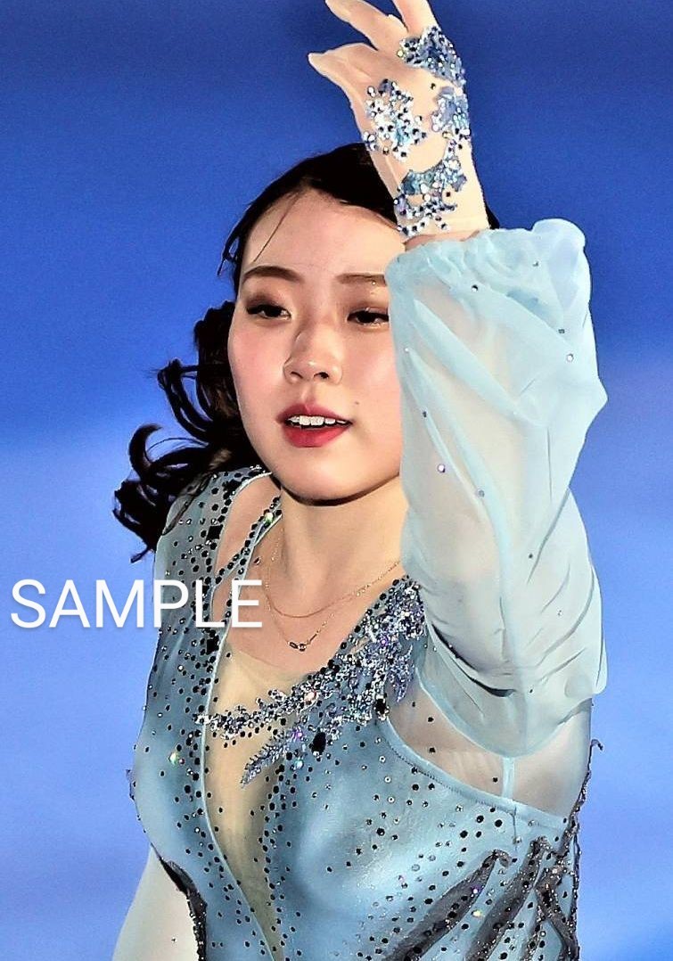 レア セクシー ショット 紀平梨花 生写真 L判サイズ 色気漂う 表情 