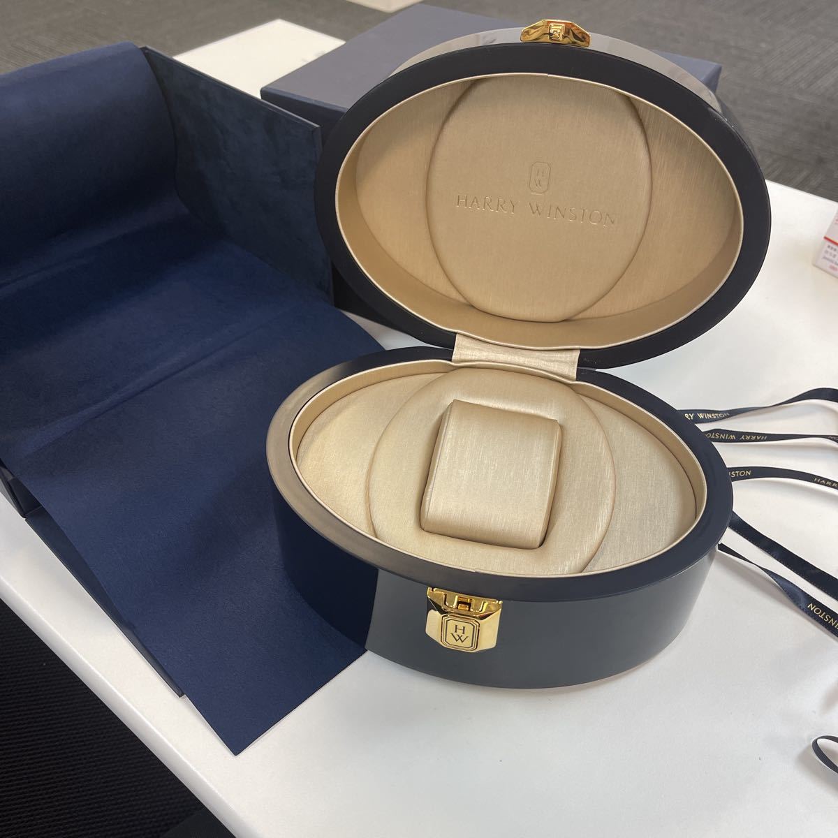 ハリー ウィンストン ネックレス ペンダント ケース 空箱