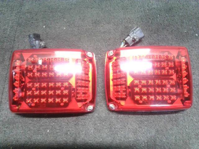大阪サイレン LF-11D-1 2個セット フロント用？ 赤色灯/レッド LED