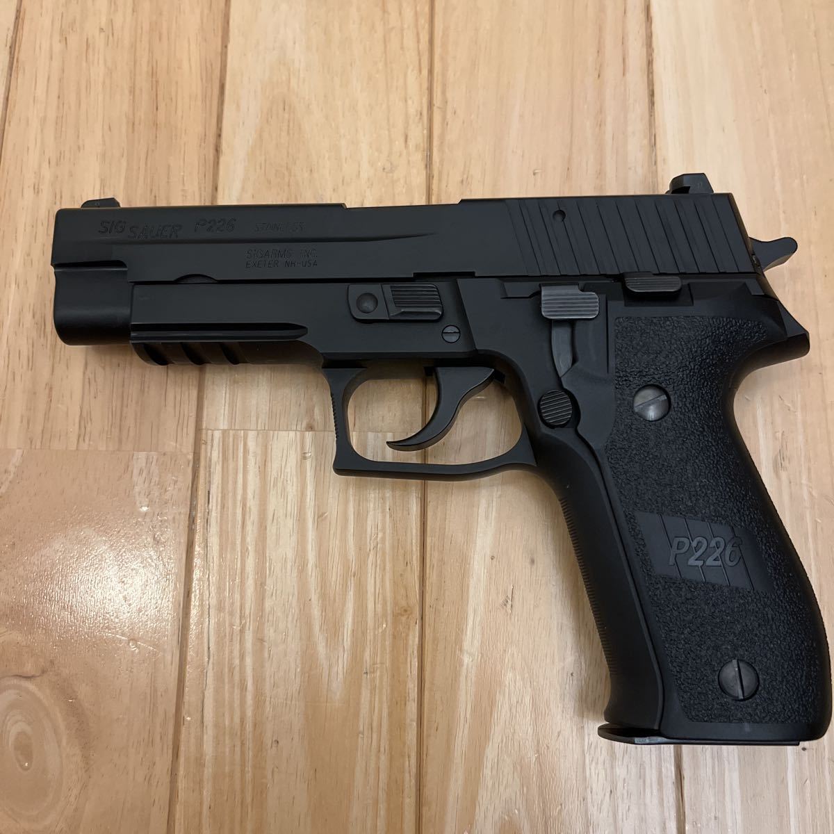 KSC P226R HOGUE(ホーグ)ラバーグリップ標準装備 ヘヴィーウエイト HW 