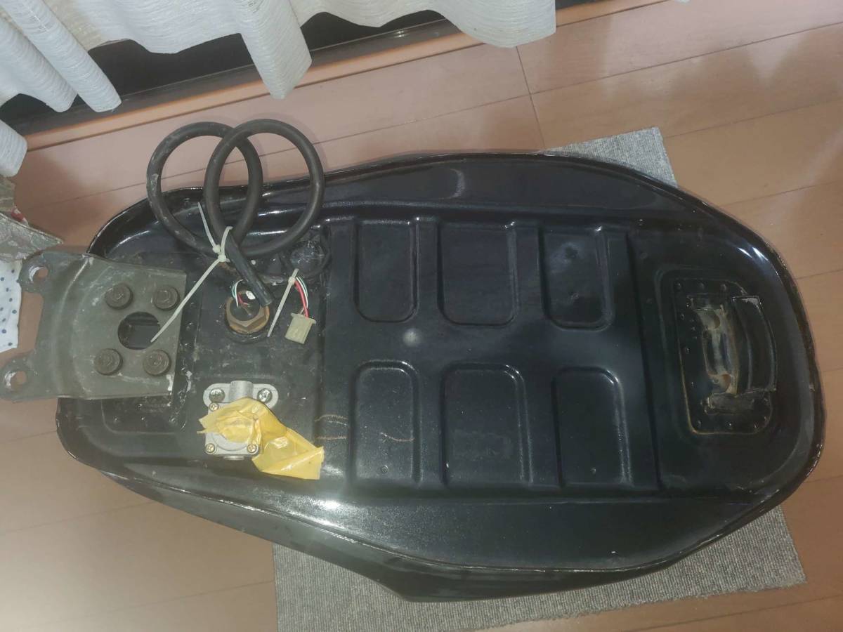 GS1200SS 燃料タンク SUZUKI GS1200SS T*S様 部品 純正 バイク