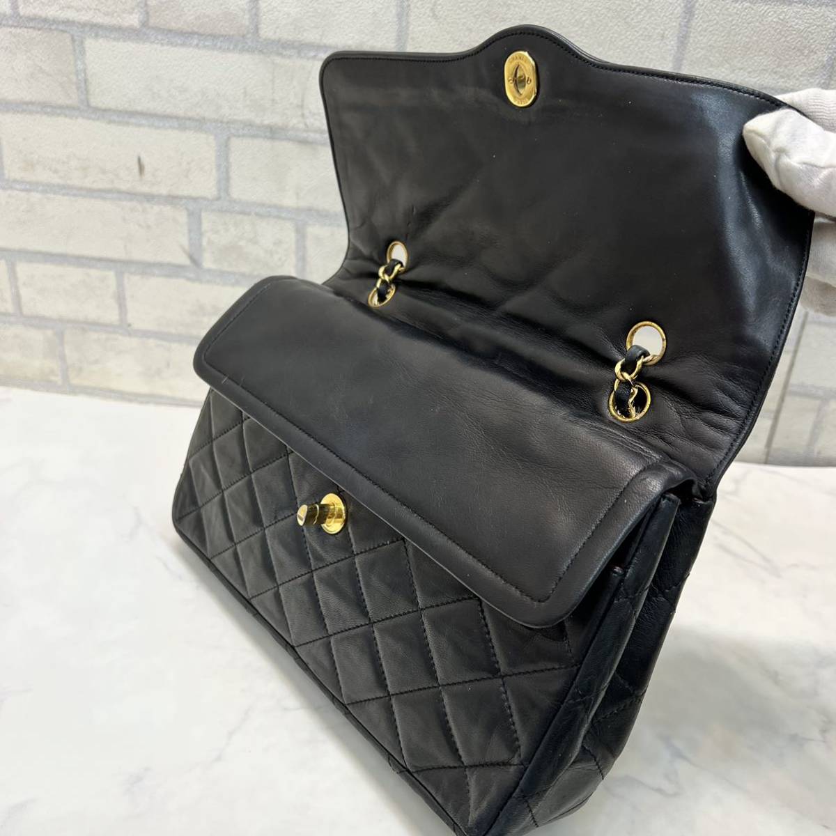 CHANEL パリ限定 マトラッセ チェーンショルダーバッグ シャネル 黒 