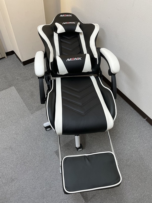 ゲーミングチェア 店頭展示品 未使用 ほぼ新品 オットマン ゲーム用 