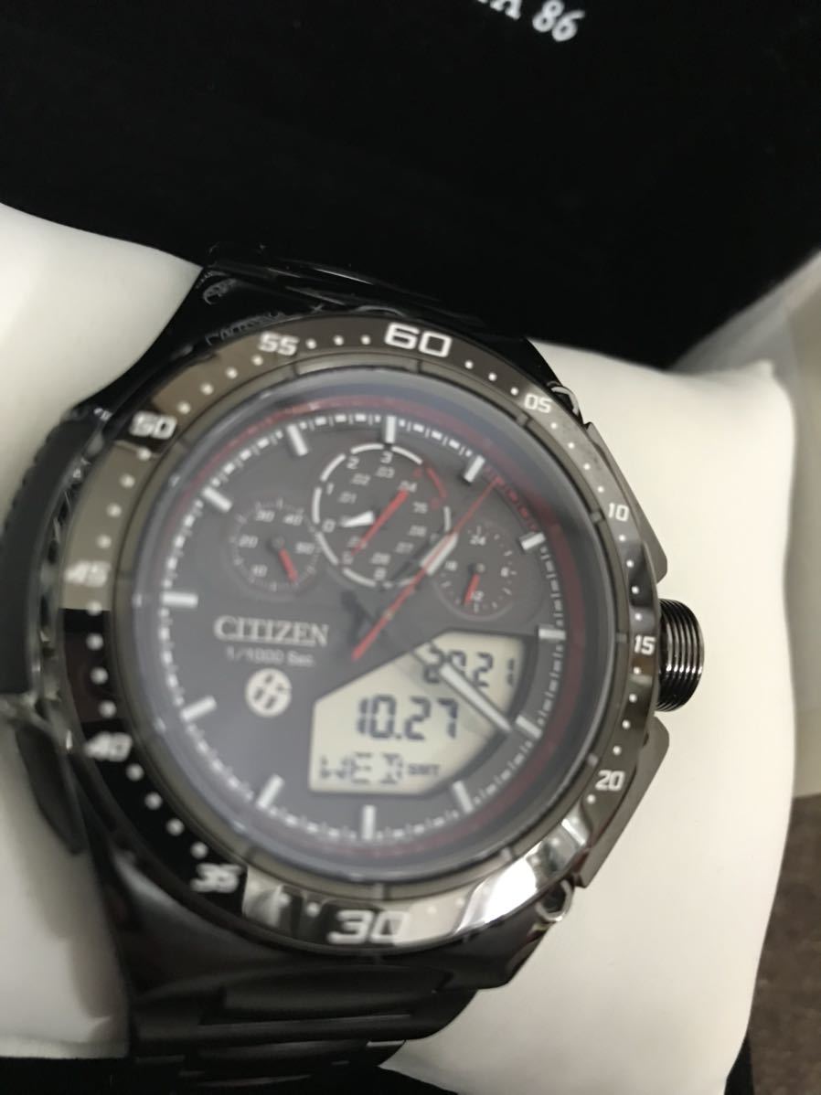 希少 CITIZEN×TOYOTA 86 コラボ腕時計 限定350個 ソーラークロノグラフ