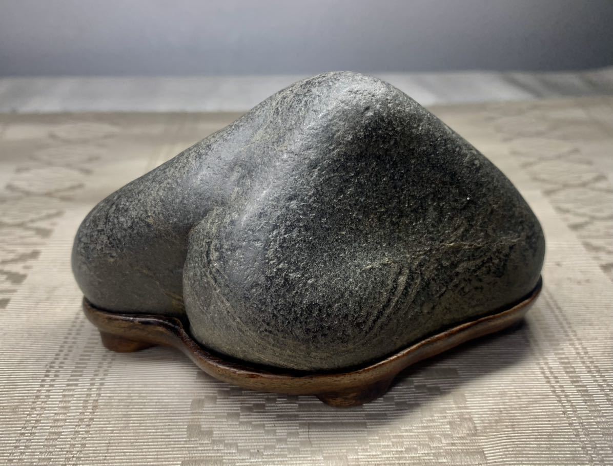 信濃美術石博物館】水石 盆栽 瀬田川石 ウブ 横10×高6×奥行5(cm) 300g