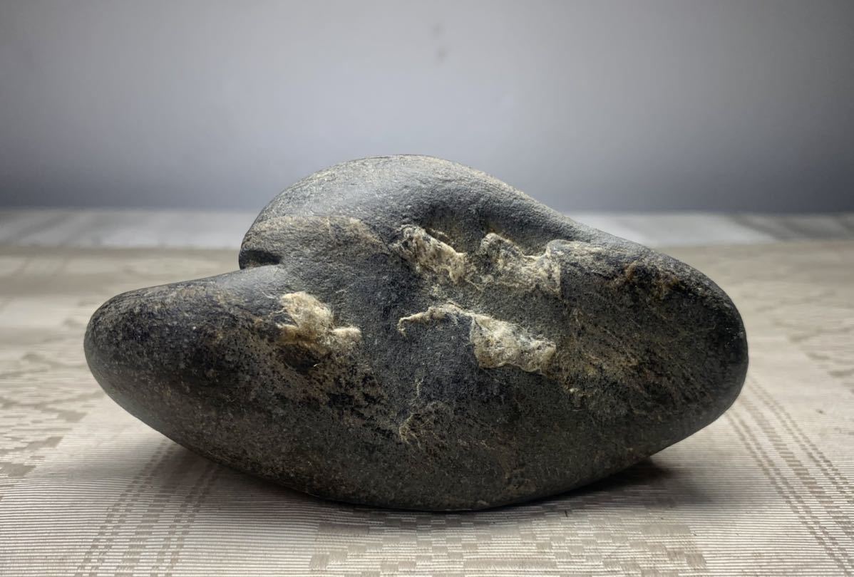 信濃美術石博物館】水石 盆栽 瀬田川石 ウブ 横10×高6×奥行5(cm) 300g
