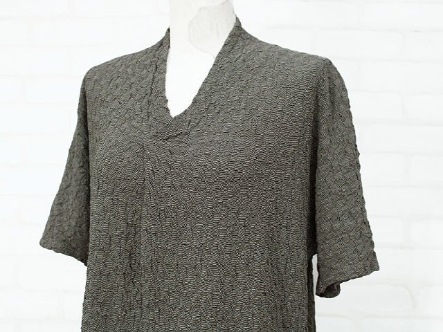 美品 ヨーガンレール コットン100％Vネック半袖ニットプルオーバー グレーM rf144 - Lehl ヨーガンレール lowrys apart LEHL）シャツ・ブラウスの買取実績一覧｜高価