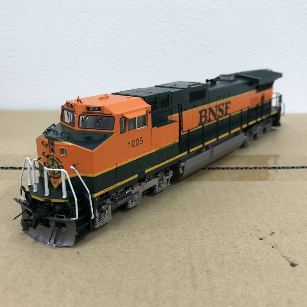 KATO HOゲージ ディーゼル機関車 C44-9W DASH9 機関車 37-1211 カトー