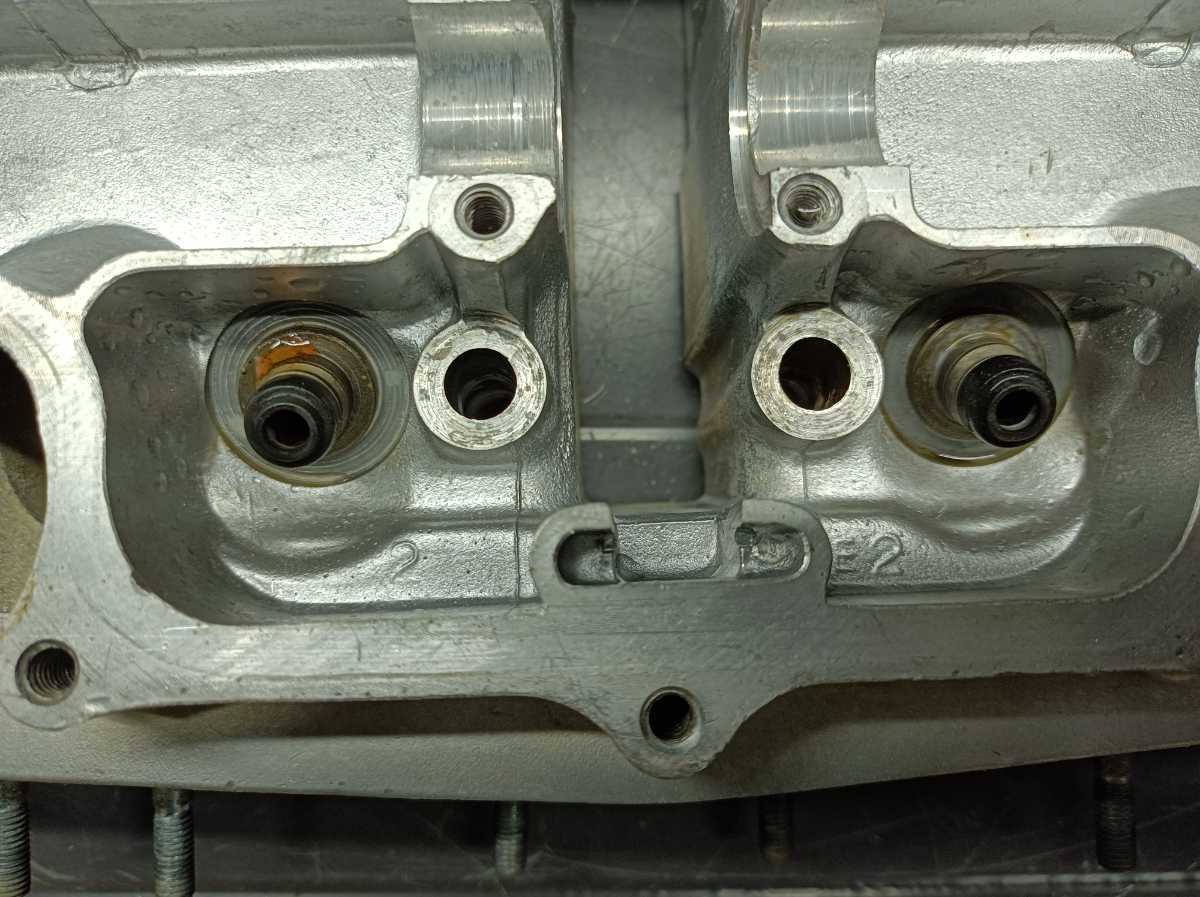 HONDA CB350four 純正 シリンダー ヘッド (H-00000138) 当時物 希少