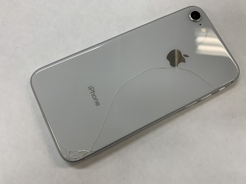 BP636 SIMフリー iPhone8 シルバー 64GB ジャンク ロックOFF 【公式通販】