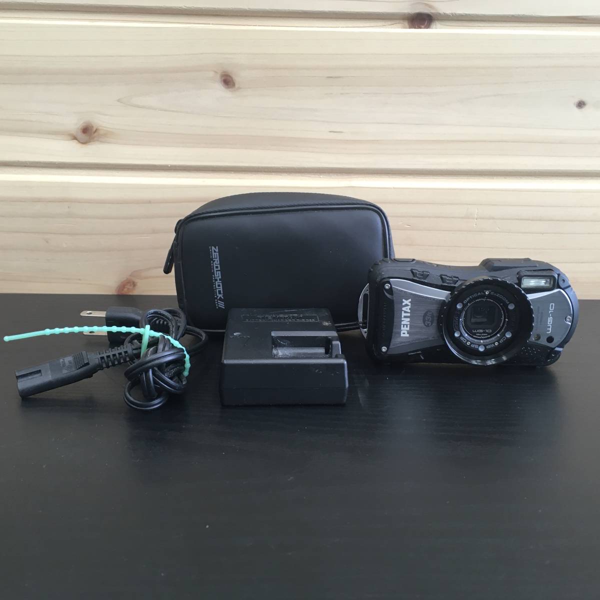 【1000円スタート】 稼働品 PENTAX ペンタックス WG-10 デジタルカメラ 防水 耐衝撃 デジカメ カメラ 充電器・コードあり