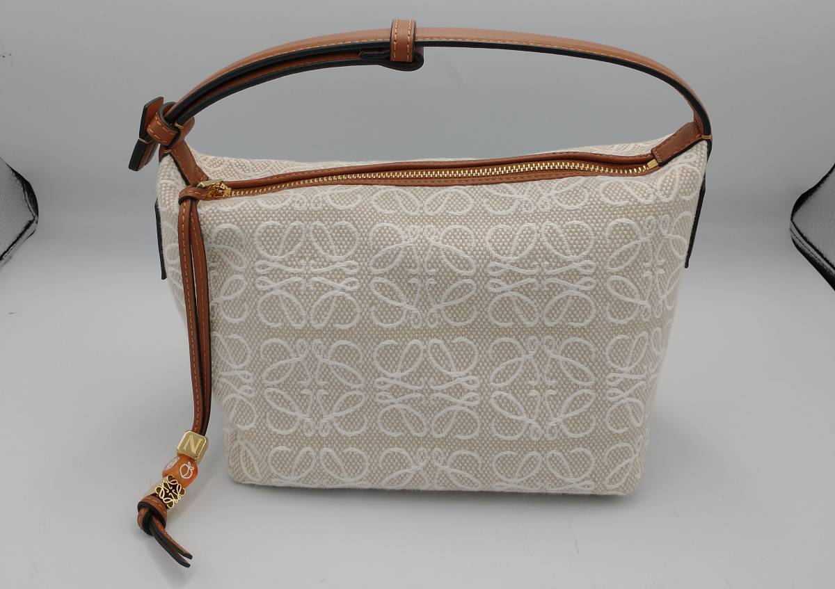 LOEWE 定価14.5万 キュービィアナグラムバッグ スモール リピート 