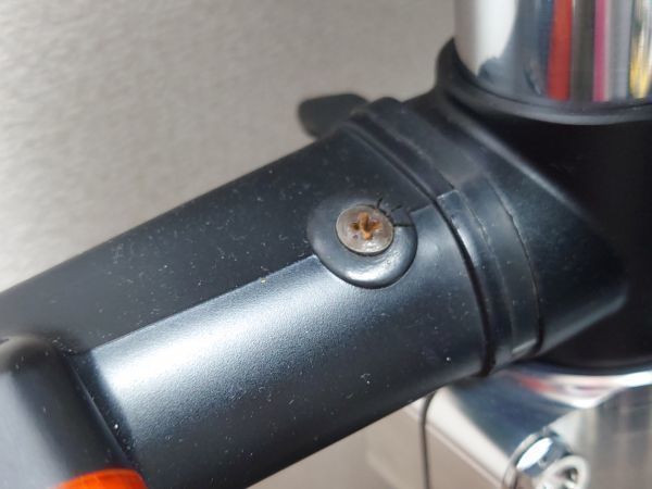 64チタン 純正ウインカー固定ネジ 4本セット(ホンダ純正部品90380-445