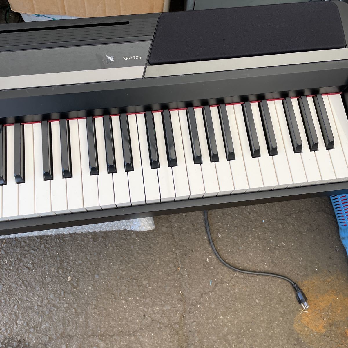 電子ピアノ　KORG SP-170S ホワイト 【直接お渡し】【ジャンク品】 KORG コルグ 電子ピアノ SP-170S ホワイト 2012年製ジャンク品 【公式
