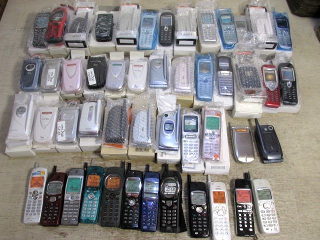 携帯電話 ガラケー 見本 AU ドコモ~etc 49点 大量一括 - 価格.com