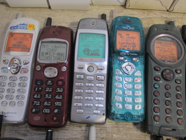 携帯電話 ガラケー 見本 AU ドコモ~etc 49点 大量一括 - 価格.com
