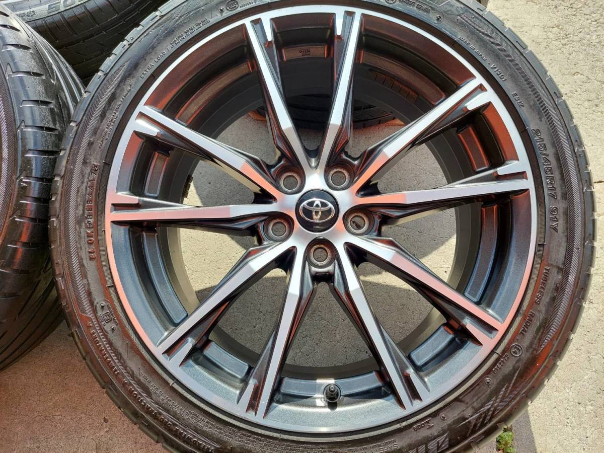 トヨタ 86 後期純正 7J-17インチ ET48 100-5H タイヤ付き 215/45R17 86