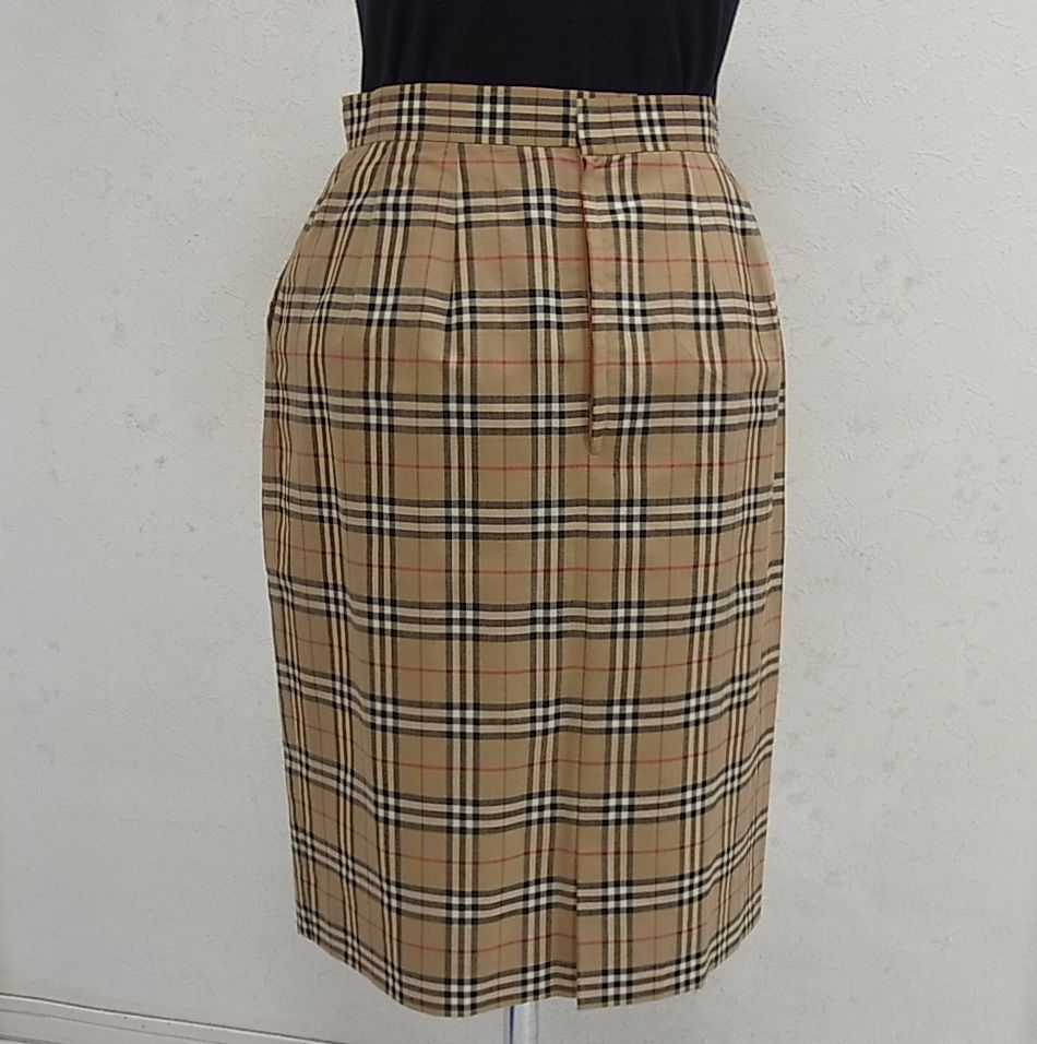 美品☆バーバリー スカート タイトスカート レディース 春物 ノバ  