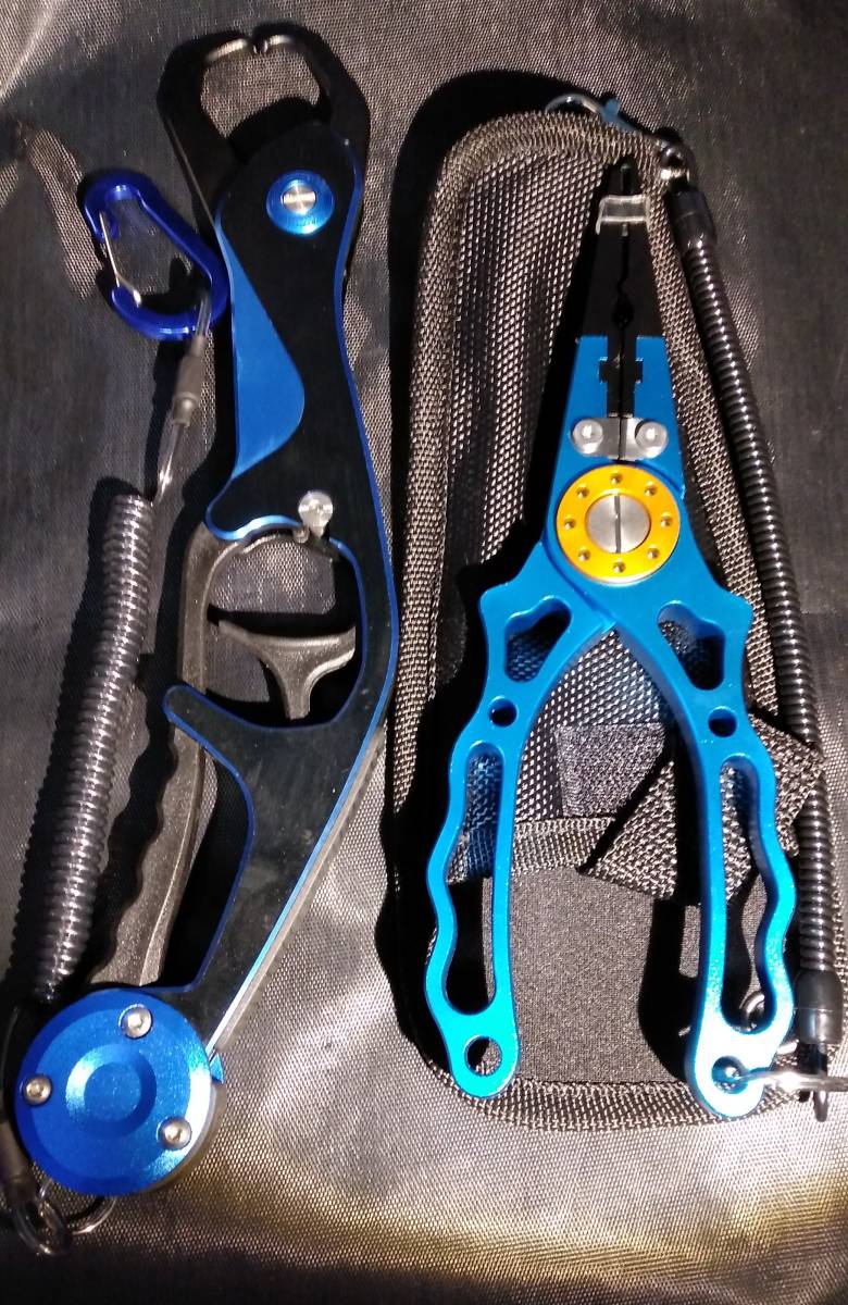 限定カラー最強ブルーフィッシュグリップ アートデザインブルーフィッシングプライヤーセット スパイラルコード カラビナ付き 国内発送 アクセサリー 売買されたオークション情報 Yahooの商品情報をアーカイブ公開 オークファン Aucfan Com