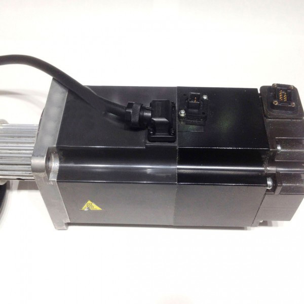 未使用】三菱 ACサーボモータ HF-MP053 送料込み MR-PWS1CBL 3M 未使用】三菱 ACサーボモータ HF-MP053 送料込み MR-PWS1CBL 3M
