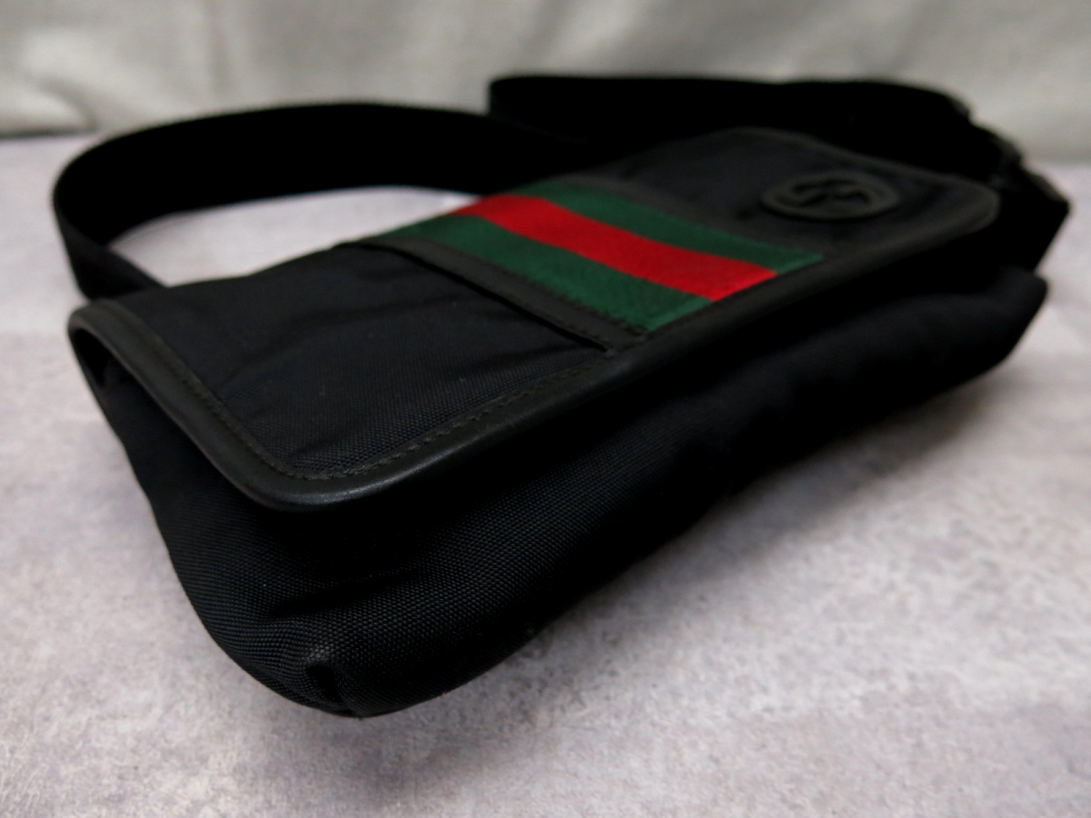シェリーライン GUCCI グッチ ショルダーバッグ インターロッキング GGキャンバス - インター ミニ 美品グッチ ✨極上美品✨グッチ 美品 GG柄 サングラス インターロッキングG クラッチバッグ