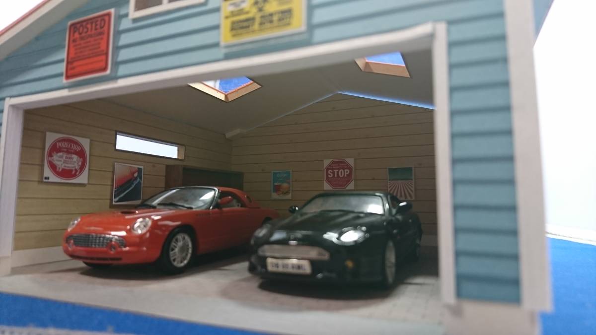 スケール1⁄43アメリカンスタイルガレージ ▽ミニカー用建築模型01 