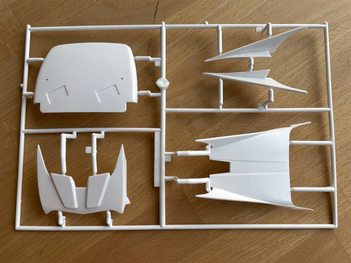 ジャンク品 / 送料無料】アオシマ 1/24 100系ハイエース ゼルダ